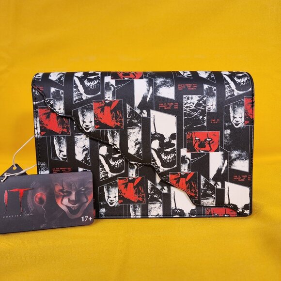 Loungefly IT I Heart Horror It Pennywise Glow In Dark Halloween Crossbody Bag - Picture 12 of 12